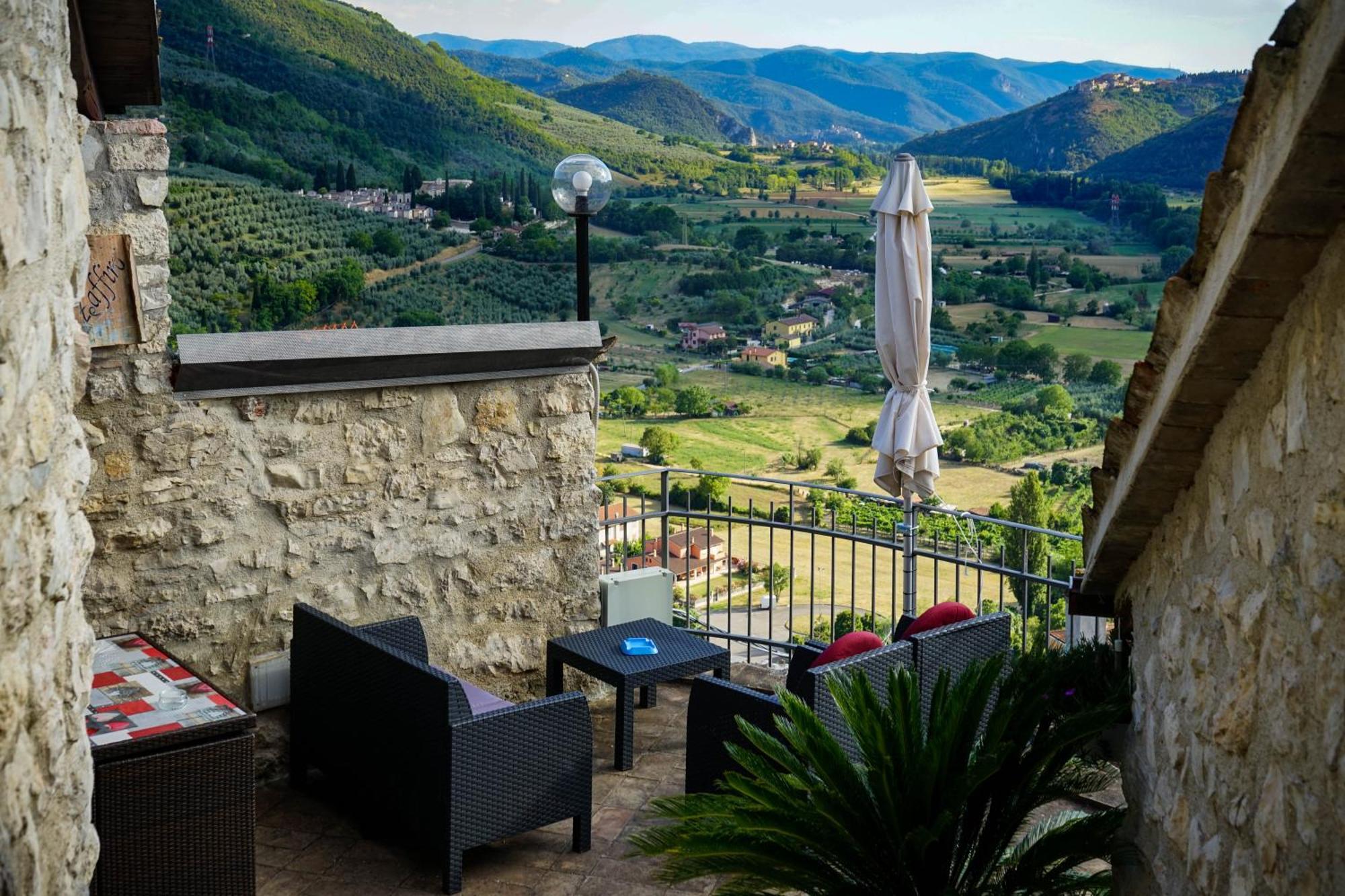 Le Rocche Valnerina Residence Ферентилло Экстерьер фото