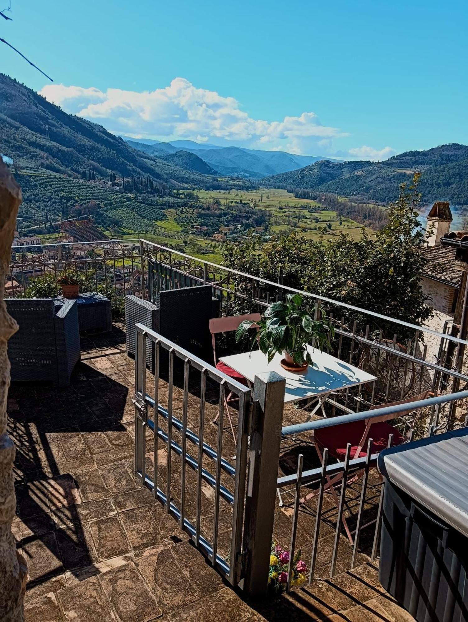 Le Rocche Valnerina Residence Ферентилло Номер фото